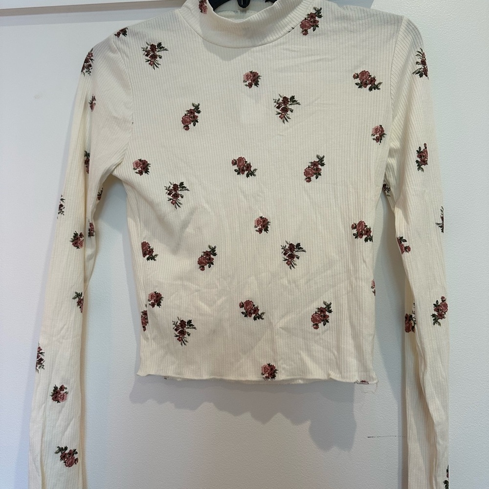 Chic Floral Cream Long Sleeve Blouse